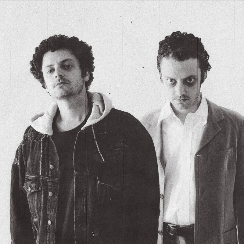 grandson grandson sucht nach seiner