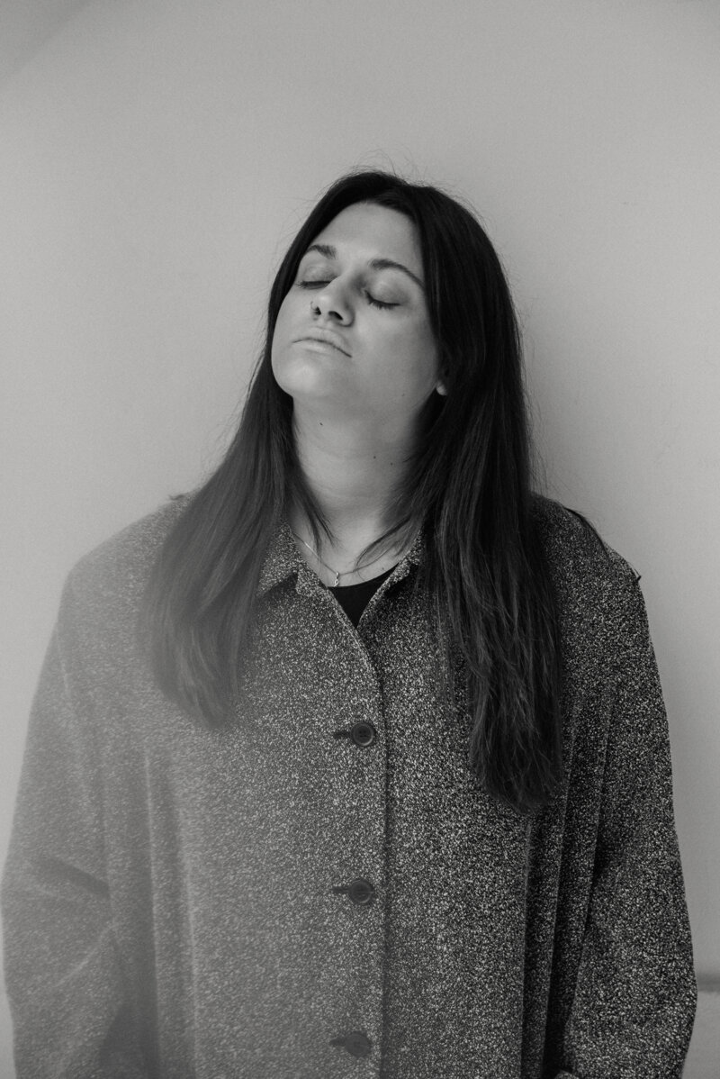 SIMONA Eigentlich schreibt SIMONA keine Songs über die