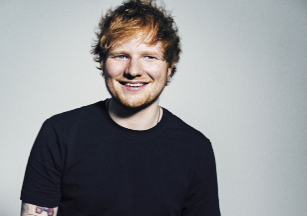 News-Titelbild - Ed Sheeran unterstützt Starkoch Jamie Oliver beim "Food Revolution Day"