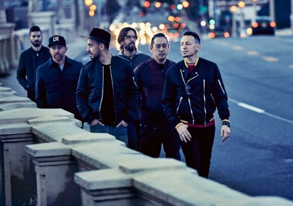 News-Titelbild - Im Musikvideo zu "Talking To Myself" schwelgen Linkin Park in den Erinnerungen der jüngsten Tour