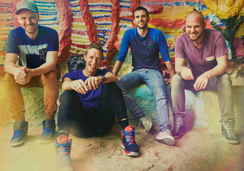News-Titelbild - Im Video zu "Amazing Day" geben Coldplay-Fans rund um die Welt einen Einblick in ihr Leben