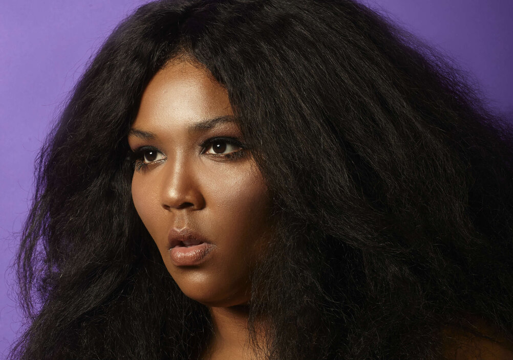 News-Titelbild - Lizzo covert "Nothing Breaks Like a Heart" in der BBC Live Lounge