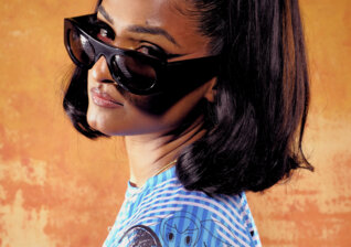 News-Titelbild - Priya Ragu bringt das "Santhosam" und kündigt ihr Debütalbum an