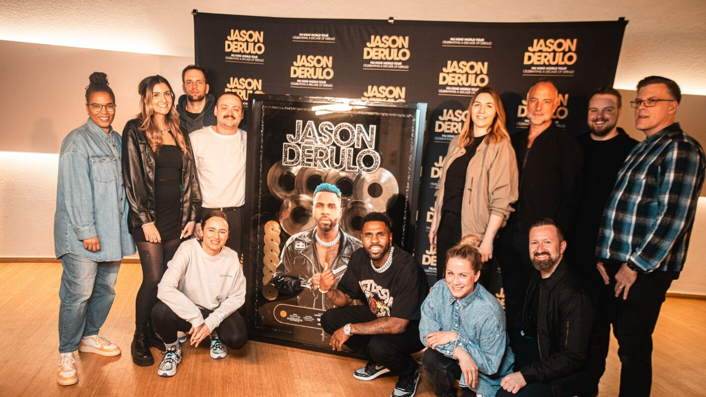 News-Titelbild - Warner Music zeichnet Jason Derulo mit Gold und Platin aus