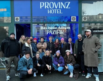 News-Titelbild - Provinz erreichen mit "Pazifik" erstmals Platz 1 der deutschen Album-Charts