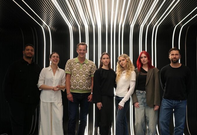 News-Titelbild - Warner Records Germany nimmt deutschen Popstar und Schauspielerin LINA unter Vertrag