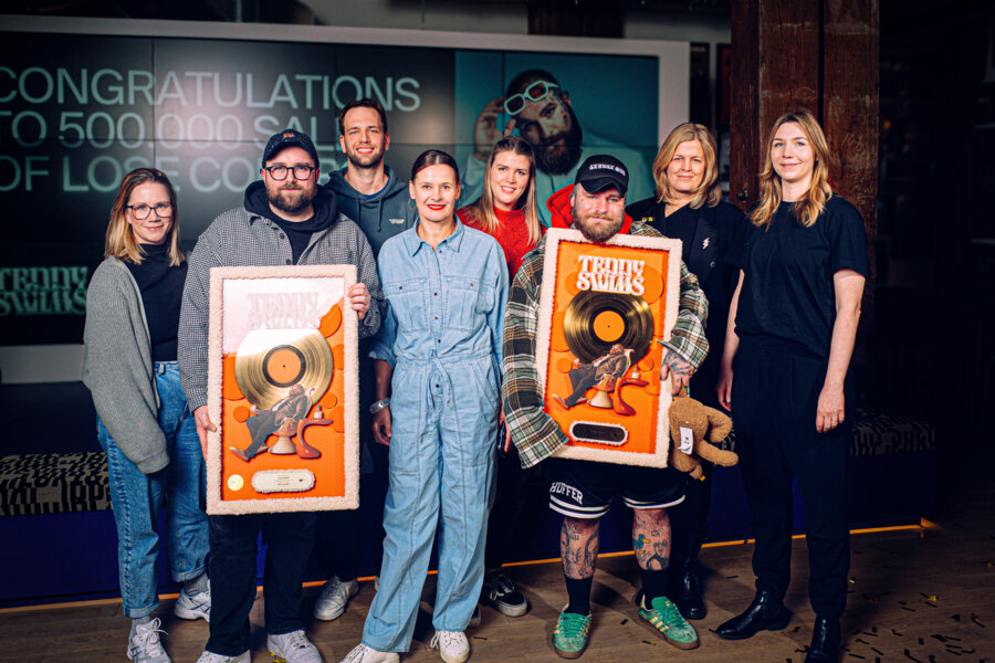 News-Titelbild - Warner Music ehrt Teddy Swims mit Gold und Platin für „Lose Control" in GSA
