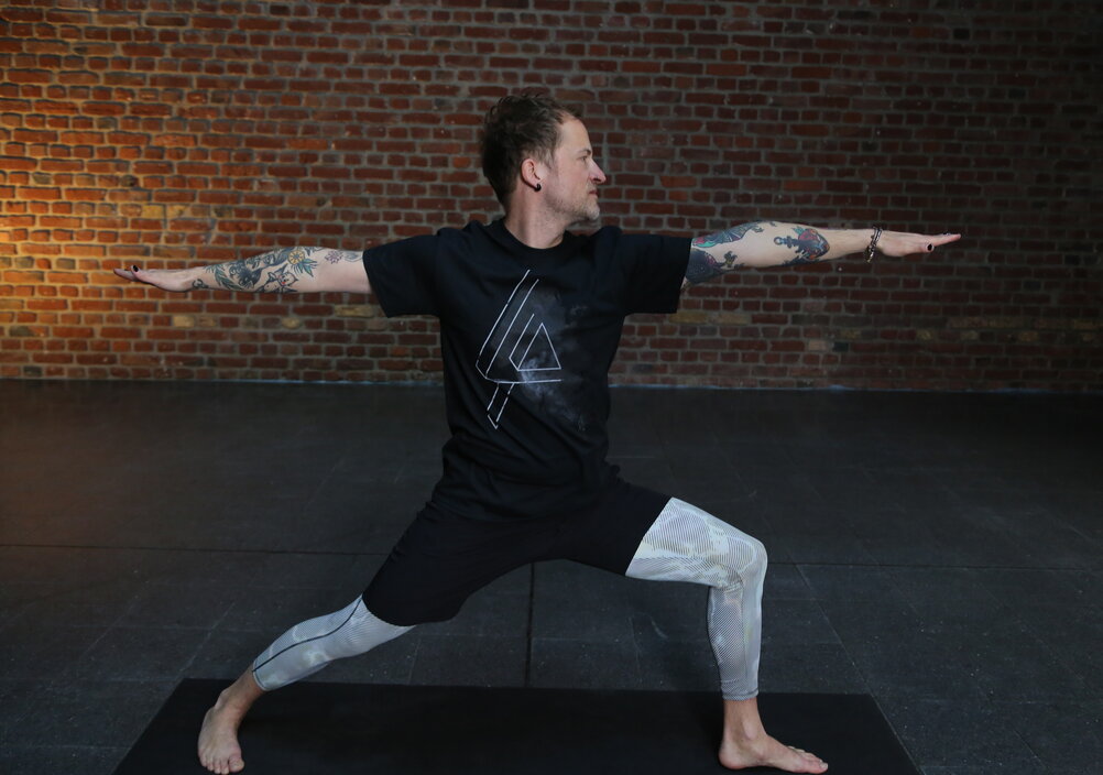 News-Titelbild - "EMP Metal Yoga" bereits mit 100.000 Streams seit Start des Formats