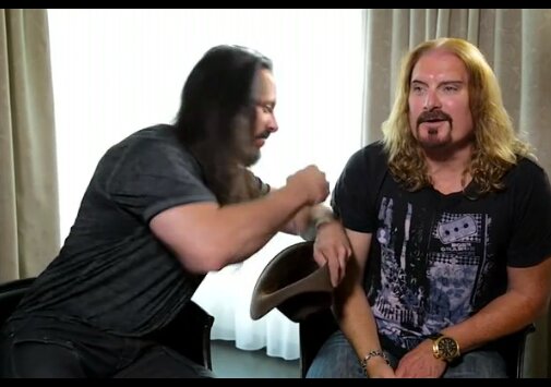 News-Titelbild - Dream Theater beantworten bei "F.A.Q." Fragen deutscher Fans // Video