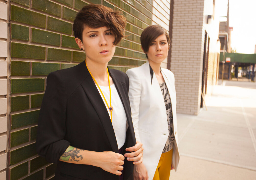 News-Titelbild - Tegan and Sara teilen alte B-Seite "When I Get Up" und Remix von "Walking With A Ghost"