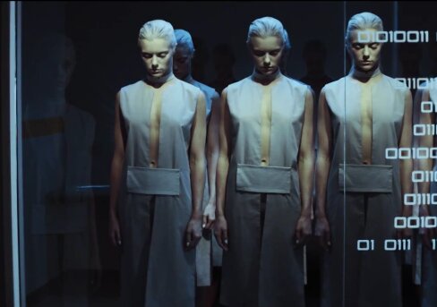 News-Titelbild - Im Musikvideo zu "Mercy" machen wir Bekanntschaft mit unseren Klonen der Zukunft