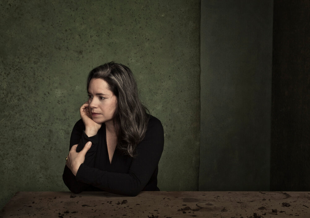 News-Titelbild - Natalie Merchant nimmt Debüt "Tigerlily" neu auf, veröffentlicht es als "Paradise Is There: The New Tigerlily Recordings"