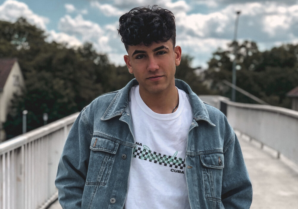 Warner Music Großes DJTalent aus Koblenz veröffentlicht seinen ViralHit Warner Music Großes DJTalent aus Koblenz veröffentlicht seinen ViralHit