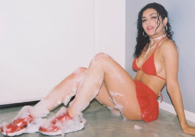 News-Titelbild - Charli XCX teast ihre neue Single "After The Afterparty (feat. Lil Yachty)" an