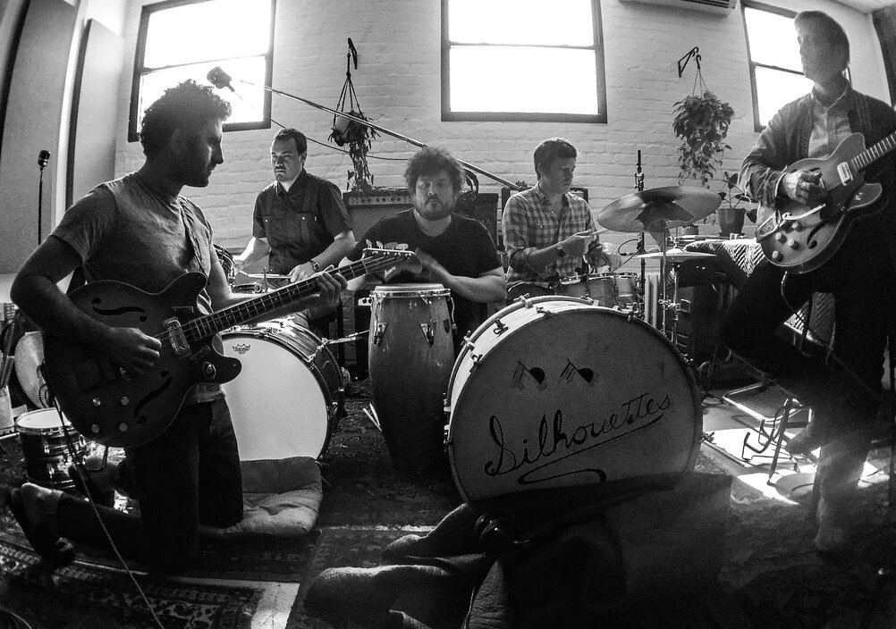 News-Titelbild - Dan Auerbach kündigt Debütalbum seines neuen Soloprojektes The Arcs für 04.09. an