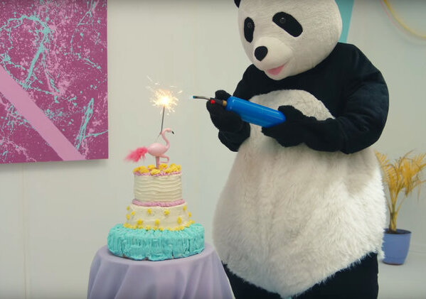 News-Titelbild - Wenn am Geburtstag einiges schiefläuft, ergeht es euch wie All Time Low im Video zu "Birthday"