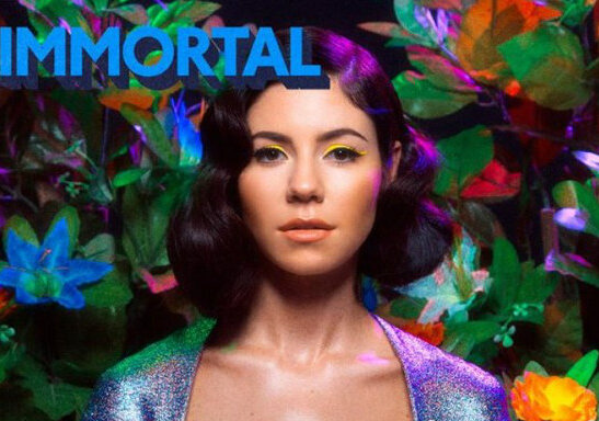 News-Titelbild - Marina and the Diamonds veröffentlicht Musikvideo zu neuem Song "Immortal"