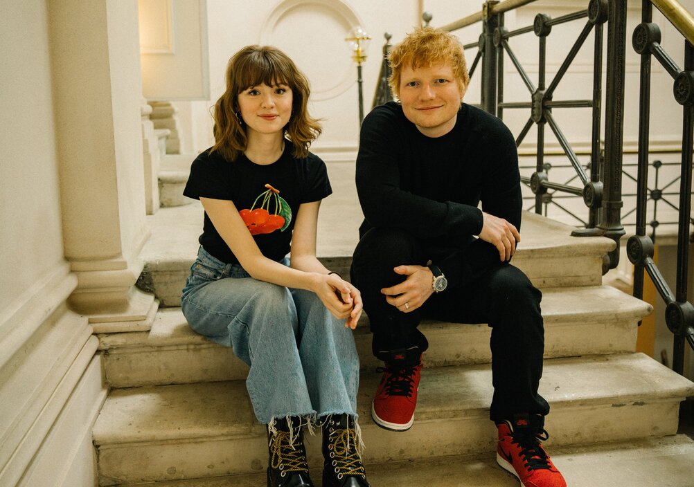 News-Titelbild - Maisie Peters Labelchef heißt jetzt Ed Sheeran – und am 27. August kommt ihr Debütalbum