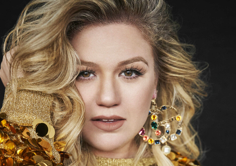 News-Titelbild - Kelly Clarkson holt euch mit ihrer Version von "Never Enough" die Sterne vom Himmel