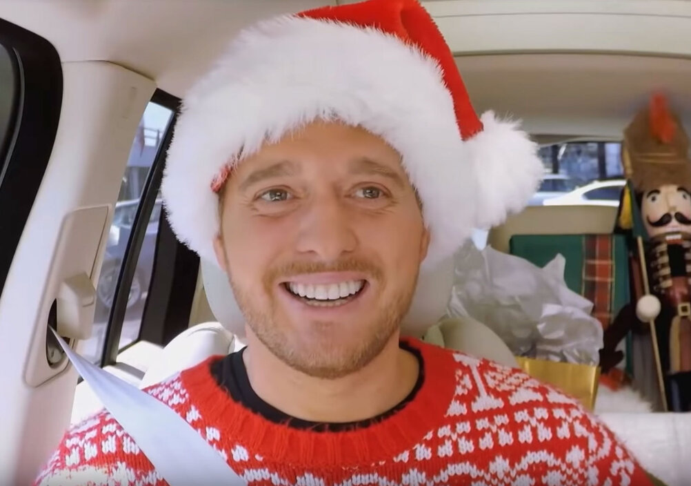 Cardi B Michael Bublé, Cardi B und weitere singen Weihnachtslieder bei