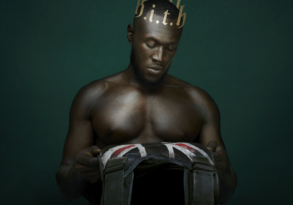 News-Titelbild - Das Artwork von "Heavy Is The Head" hängt jetzt in der National Portrait Gallery in London