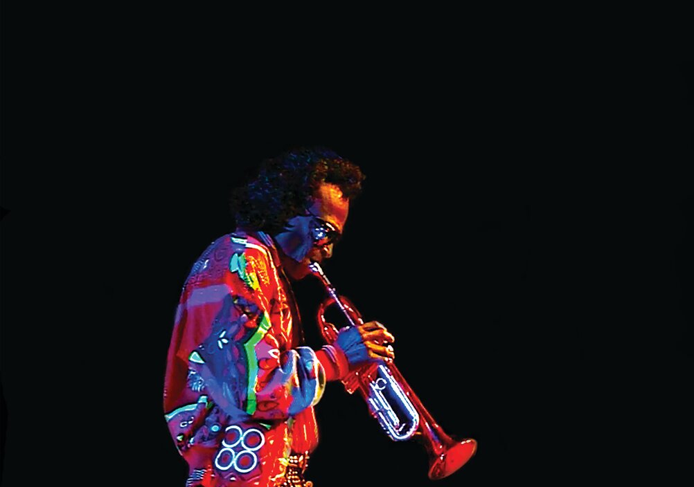 News-Titelbild - Einer der letzten Live-Auftritte von Miles Davis: Diesen Freitag erscheint "MERCI MILES! LIVE AT VIENNE"