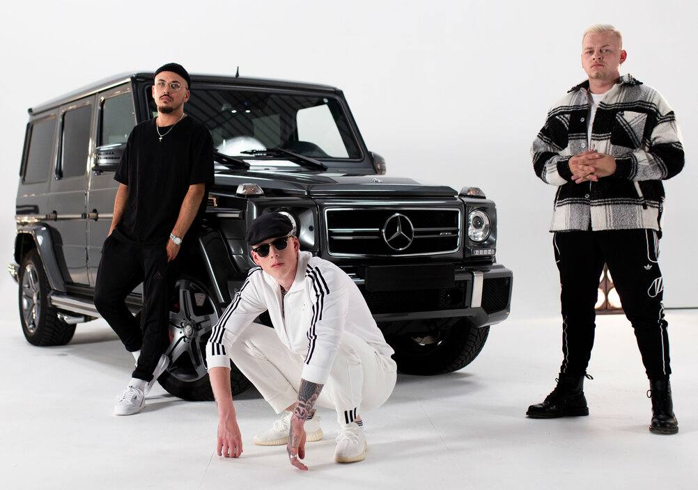 News-Titelbild - Warner Music nimmt die Rap-Crew NULLZWEIZWEI unter Vertrag