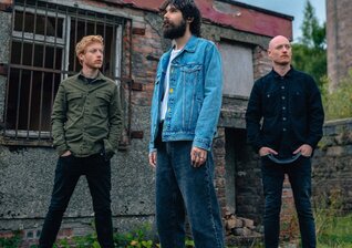 News-Titelbild - In wenigen Tagen feiert die Doku "Biffy Clyro: Cultural Sons of Scotland" Premiere