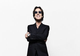 News-Titelbild - Per Gessle läutet mit "The Loneliest Girl In The World" eine neue Roxette-Ära ein