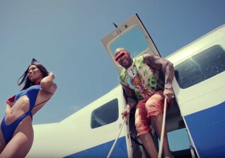 News-Titelbild - Im Video zu seinem neuen Song "Sweet Sensation" entdeckt Flo Rida ein Love Island