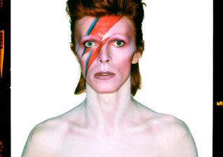 News-Titelbild - 50 Jahre "Aladdin Sane": Im April erscheint eine limitierte Jubiläumsedition