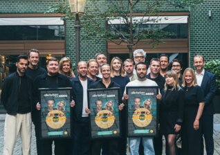News-Titelbild - Warner Music überreicht Alle Farben Gold-Award für "Alright" feat. KIDDO