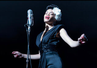 News-Titelbild - Aus dem kommenden Biopic über Billie Holiday: Andra Day singt "Tigress & Tweed"