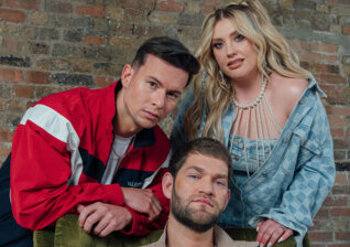 News-Titelbild - Nathan Dawe, Joel Corry & Ella Henderson schließen sich für "0800 Heaven" zusammen