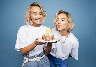 News-Titelbild - Exklusivinterview mit Lisa & Lena über Tik Tok, ihren 18. Geburtstag & Zukunftspläne