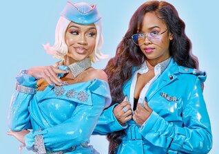 News-Titelbild - Im Video zu "Closer" jetten Saweetie und H.E.R. um die Welt und besuchen ihre Lover