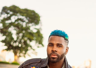 News-Titelbild - Fast wäre Jason Derulo daheim geblieben, doch nun ist er "Glad U Came"