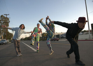 News-Titelbild - Nach der Tour ist vor dem Album: die Red Hot Chili Peppers kündigen "Return of the Dream Canteen" an
