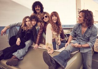 News-Titelbild - "Special Gift For Our Fans" – der Titel der neuen Doppel-Single sagt alles