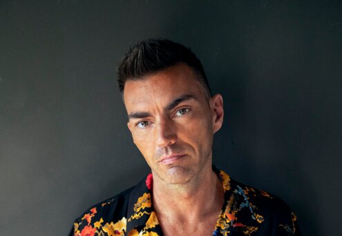 News-Titelbild - Gabry Ponte und HOSANNA nehmen sie "One By One"