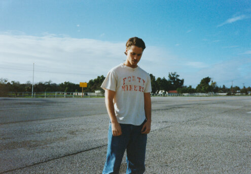 News-Titelbild - Tiefer Blick nach innen: Ryan Beatty kündigt sein neues Album "Calico" an