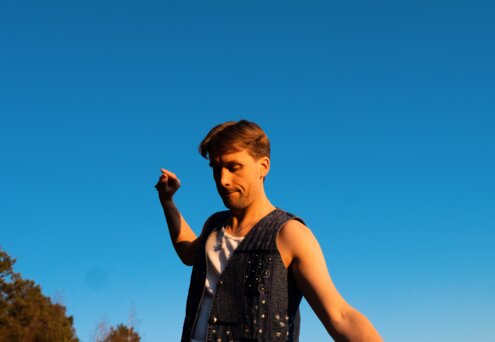 News-Titelbild - Slopes mag ein "Bad Dancer" sein, doch seine Musik trifft einen Nerv
