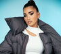 News-Titelbild - Enisa verpasst in "Just A Kiss (Muah)" dem Klassiker von Tarkan ein Update