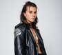 News-Titelbild - In "Monster" rechnet Lynn Gunn mit äußerem Druck und inneren Erwartungen ab