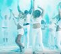 News-Titelbild - Pumpende Beats, hübsche Frauen und blaue Farbexplosionen im Video zu "Into The Blue"