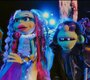 News-Titelbild - Move over, Coldplay! Im Video zu "Biutyful" steigen The Weirdos zur weltweit beliebtesten Band auf