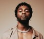 News-Titelbild - Omah Lay verneigt sich vor dem "Holy Ghost"