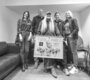 News-Titelbild - Warner Music Austria verleiht Tones And I für "Dance Monkey" 7-faches Platin